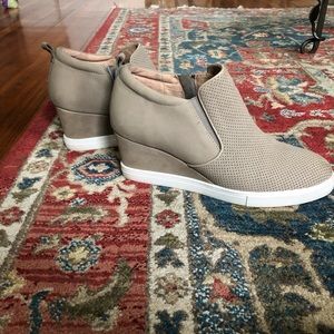 Caslon leather wedge booties